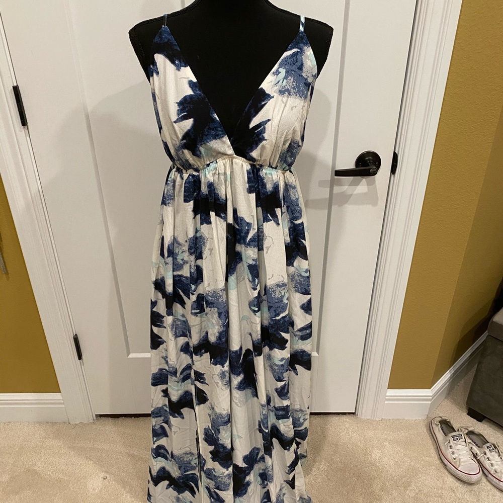 Blue white floral sundress